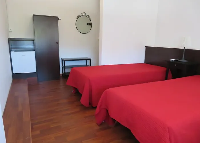 Pensión A Ponte Marques De Pombal Lisboa