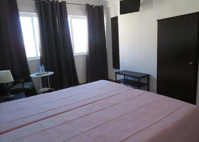 A Ponte Marques De Pombal 3*