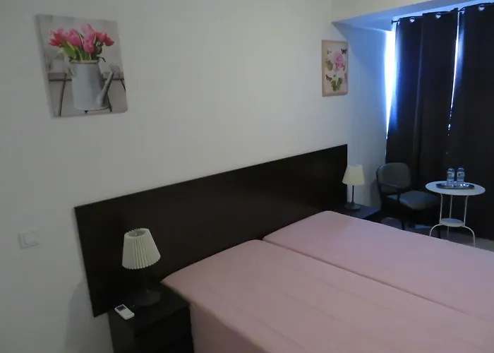 A Ponte Marques De Pombal 3* Lizbona